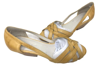 Chocolat Blu Women's Gilly Criss Cross Open Toe Dress Sandals Yell Size:7.5 137B - Image 1 of 4