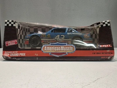 1992 Ertl American Muscle #43 Richard Petty STP Grand Prix 1:18 Collector's Edit - Image 1 of 4