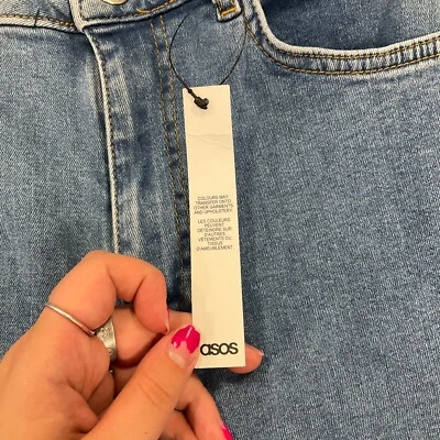 Pantalones de mezclilla rectos lavado medio dobladillo delantero plano azul Asos para mujer talla 28X36  Foto 1 de 4