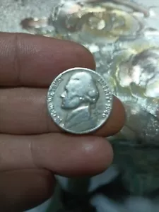 (77) 1946 Liberty Five Cent Nickel, No Mint Mark - Picture 1 of 5