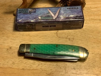 Navaja de bolsillo Frost Ocoee River verde resplandor en trampa oscura 4 1/8" FOC108GRGL Foto 1 de 4