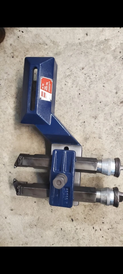 Cabezal de corte doble de alcance extendido Ammco 7900 para cortador de torno de freno Foto 1 de 4