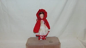 VINTAGE 8" SLEEPY EYES PLASTIC DOLL RED AND WHITE DRESS - Imagen 1 de 5