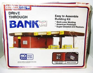 Vtg IOPNOS Life-Like HO Scale Drive Through Bank Model Kit #1360 made in Denmark - Picture 1 of 15