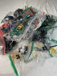 ¡Una colección de más de 25 figuras vintage de Batman Kenner DC accesorios y más!! - Imagen 1 de 24