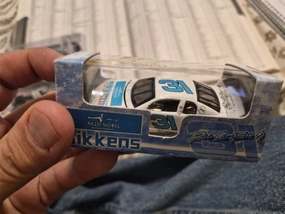 Action/RCCA 1999 1:64 #31 Dale Earnhardt Sr Sikkens blanco 1997 Monte Carlo Foto 1 de 4