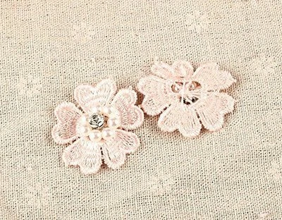 CraftbuddyUS 10 flor rosa con perlas y diamantes centro motivos 3D tela de puntada de 50 mm Foto 1 de 3