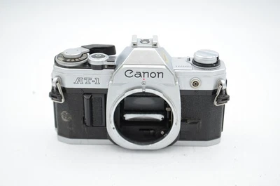 Cuerpo de cámara fotográfica Canon AT-1 35 mm, cromado (para piezas y reparación) Foto 1 de 4