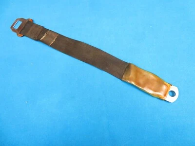 Conector de lengüeta del cinturón de seguridad trasero Ford Mustang 1965 1966 1967 #2 Foto 1 de 4