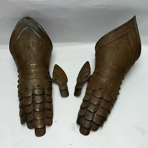 Medieval Knights Gloves Metal Armor - Picture 1 of 2