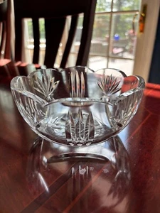 VINTAGE CUT GLASS CRYSTAL SMALL BOWL WITH ELONGATED AND FAN CUTS 6" DIA. - Picture 1 of 6