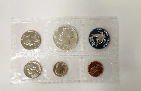 1965 Special Mint SMS United States US Original Government plastic Pack no box Cover