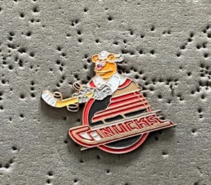 Vancouver Canucks Fozzie NHL Hockey Pin - Imagen 1 de 2