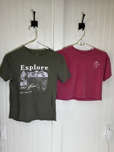 Two Ts - GAP Kids Summer T-shirts - One Cropped One Reg Length - Sz 10-12 - Picture 1 of 9