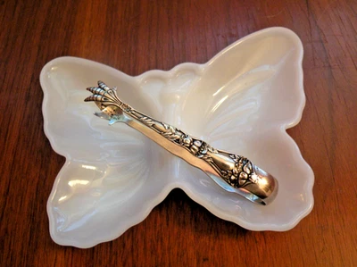 Antigua pinza de azúcar de plata de ley de 3 3/8" con patrón de amapola de Alvin/Gorham Foto 1 de 4