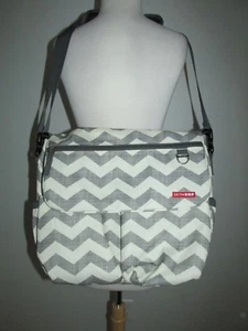 Skip Hop Chevron Stripe Messenger Diaper Bag - Picture 1 of 10