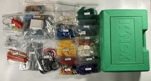 K’nex Lot with Green Storage Case & +925 Mixed Pieces - Vintage, Great Condition - Picture 1 of 24