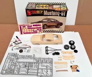 1967 Ford Mustang GT Model Customizable Kit 1:24 Vintage AMT GENE WINFIELD - Picture 1 of 18
