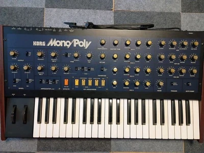 korg Mono Poly MP-4 analog synthesizer Vintage - Image 1 of 4