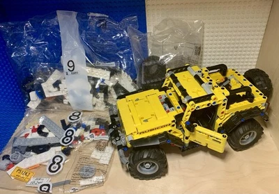 Lego Technic Jeep Wrangler 42122 Complete W/ Porsche 911 (10295) Bags 8,9,Tires - Image 1 of 4