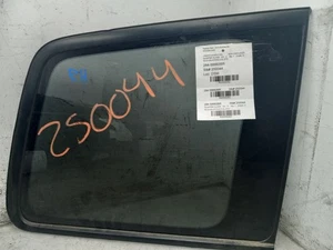 01-07 TOYOTA HIGHLANDER PASSENGER RIGHT QUARTER GLASS WITHOUT ANTENNA - Picture 1 of 12
