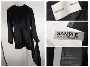 H&M Studio Capsule Muster Kleid schwarz Satin Schärpe drapiert Schulterpolster XS 34 selten - Bild 1 von 5