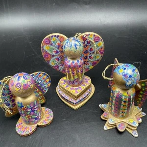 3 Adornos de Ángel Navidad Pintado a Mano Madera Firmado Colorido Flor de Pavo Real Arte Popular - Imagen 1 de 12