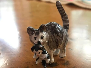Viena Bronce Pintado Mamá Gato Llevando Gatito Miniatura ~1" - Imagen 1 de 6