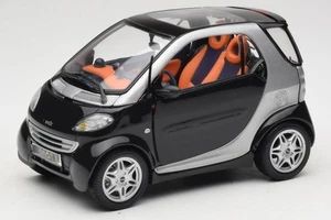 0004830V000C08Q00 Smart Fortwo Black Kyosho 1:18 - Foto 1 di 8