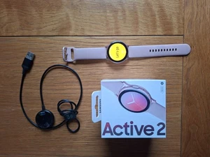 Galaxy Active 2 Smartwatch 40mm - Picture 1 of 8