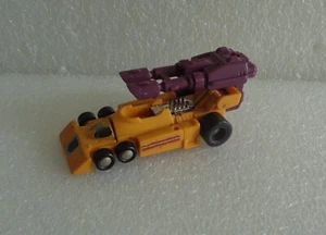 VINTAGE 1986 TRANSFORMERS G1 DRAG STRIP MENASOR STUNTICONS YELLOW CAR - Picture 1 of 5