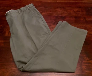L.L. Bean Mens Comfort Waist Grey/Green Pants Size 46 x 34 100% Cotton - Picture 1 of 5