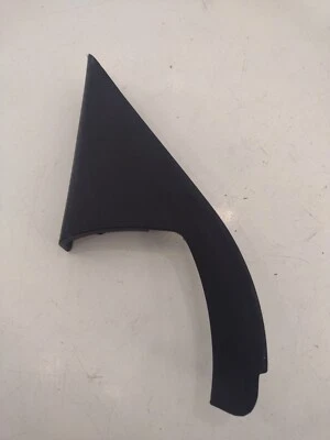 04-09 Kia Spectra Interior Delantero Izquierdo Puerta del Conductor Esquina Cubierta Borde Negro Foto 1 de 4