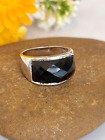Wunderschöner Ring Silber 925, stilvolles Design, facettierter Onyx, 18,1mm
