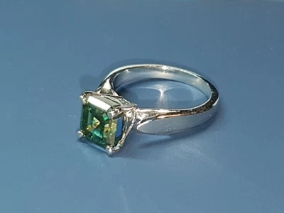 4CT VVS1 Princess Cut Fancy Deep Green Moissanite Lab Diamond 925 Silver Ring - Image 1 of 4