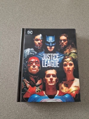 Justice League , Limited Digibook Edition , 4K UHD Bluray & Bluray , 66Seiten - Bild 1 von 4