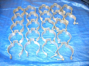Lot of 22 Steel City 2-1/2" Conduit Hangers - Picture 1 of 7