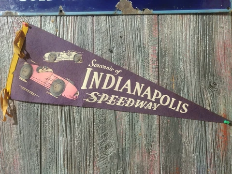 Vintage Indianapolis Speedway felt souvenir  Pennant Racing History Cover