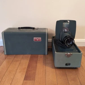 Vintage Argus 300 Slide Projector w/ Carrying Case 1950's WORKS Tested - Picture 1 of 6