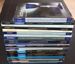 30 Sotheby's Auction Catalogues, Glass, Ceramics, Paperweights, Jewellery - Picture 1 of 6