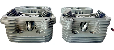 Harley-Davidson Sportster XL883 1995 culatas de motor de extremo superior con válvulas Foto 1 de 4