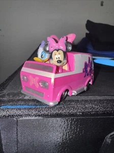 Disney best friends Daisy Duck Minnie Mouse road trip Van toy figure 3.5x1.5” - Picture 1 of 10
