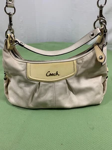 Bolso de Mano Hobo Bandolera de Hombro 2 Vías Plisado Cuero Crema Ashley Y2k Usado en Excelente Condición - Imagen 1 de 13