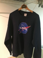 NASA pullover Gildan sweatshirt tag size L