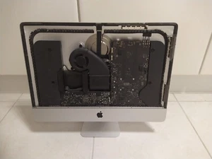 Apple iMac A1418 54.6 cm (21.5 Zoll) Desktop , 2013, 16 GB RAM, i5-7360U - Bild 1 von 2