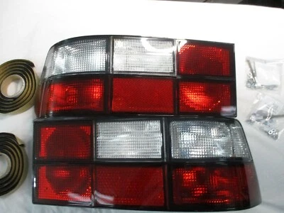 PORSCHE 924 944 951 76 A 91 PAR DE LENTES DE LUZ TRASERA EUROPEAS NUEVAS CON SELLOS Foto 1 de 4
