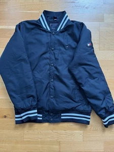 Tommy Hilfiger Bomberjacke Jungen Gr. 164 Dunkelblau – Abnehmbare Kapuze - Bild 1 von 6