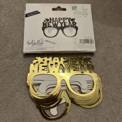 Hootyballoo 10 Happy New Year Gold Card Paper Glasses Party in Style Club Green - Image 1 of 4