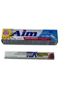 Lotto dentifricio Tube Aim mai aperto 5,5 oz sigillato (2006) + spazzolino Tek (1975) - Foto 1 di 14
