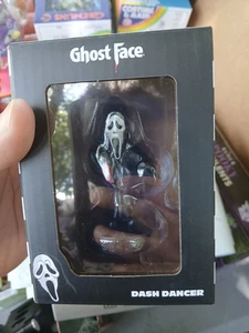 NEU, GHOST FACE Auto Armaturenbrett Tänzerin - Bild 1 von 3
